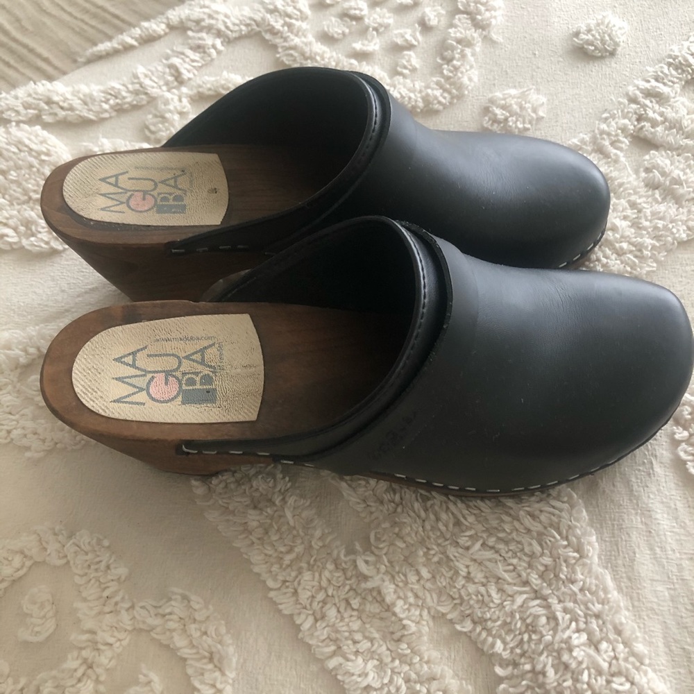 Maguba of Sweden clogs black sz 9 |fit like an 8.5